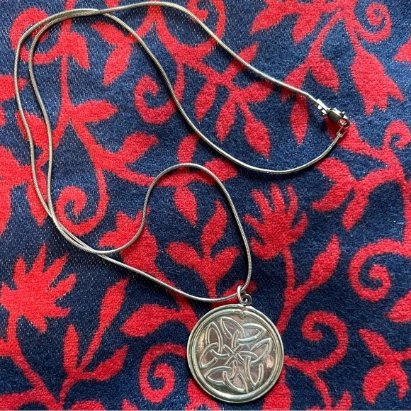Sterling Silver Celtic Pendant Necklace - Picture 1 of 8